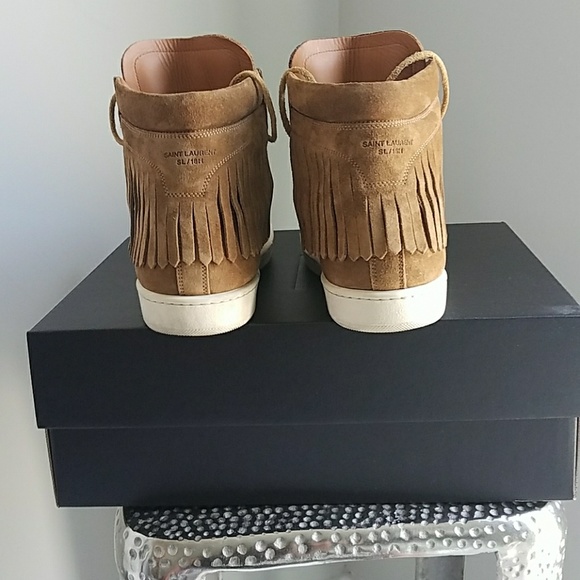 Saint Laurent- Tan Suede Fringe Court Classic - Picture 4 of 4